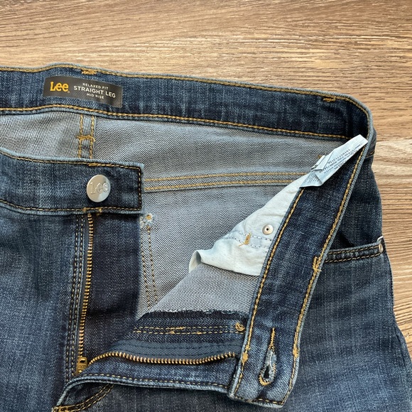 Lee Straight Leg Relaxed Fit Mid Rise Jeans 12 - Picture 8 of 11
